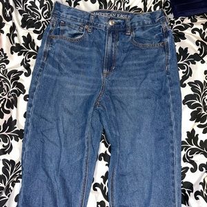 American eagle size 4 blue jeans great condition
